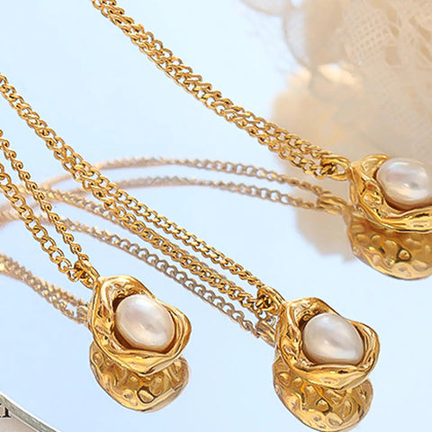 Zakai Natural Pearl Round Necklace