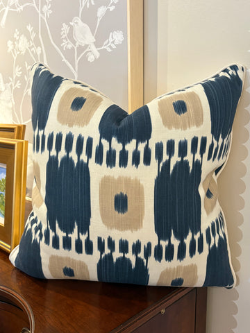 Front Street Pillow Collection (22x22)