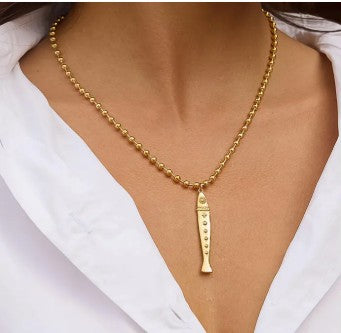 Bellisse 18K Gold Non-Tarnish Vintage Fish Necklace