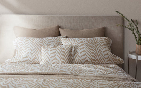 Matouk Quincy Sham and Pillowcase Collection